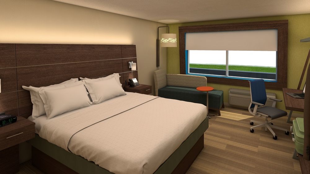 Express & - Tampa North - By Ihg Hotel